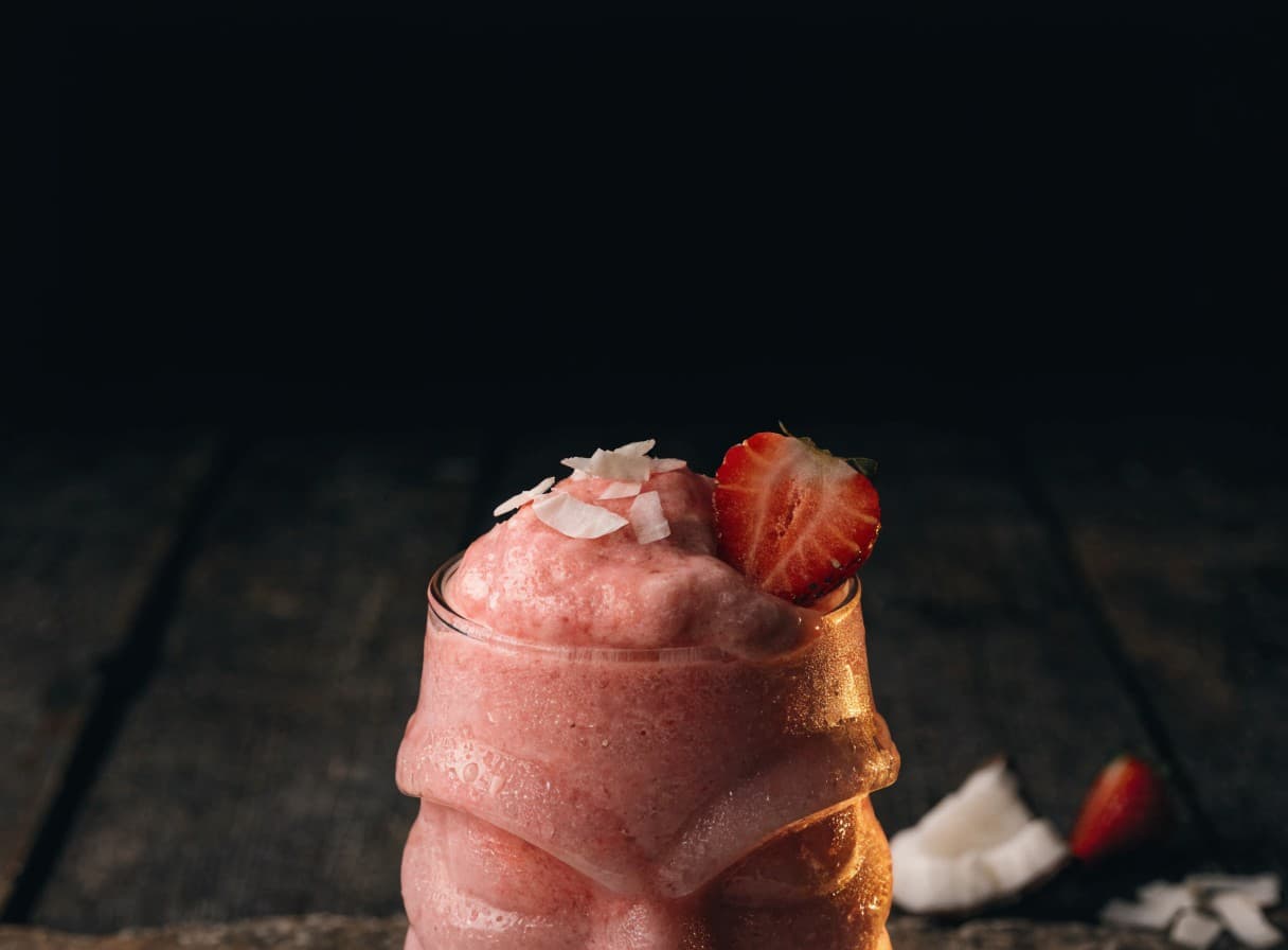 Erdbeer-Kokos-Smoothie-Slush